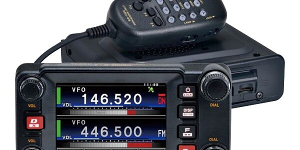 Integra-a_YAESU FTM-300DE-1