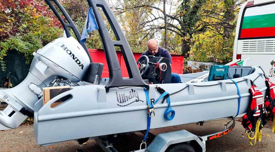 Нестандартен монтаж, Integra-a